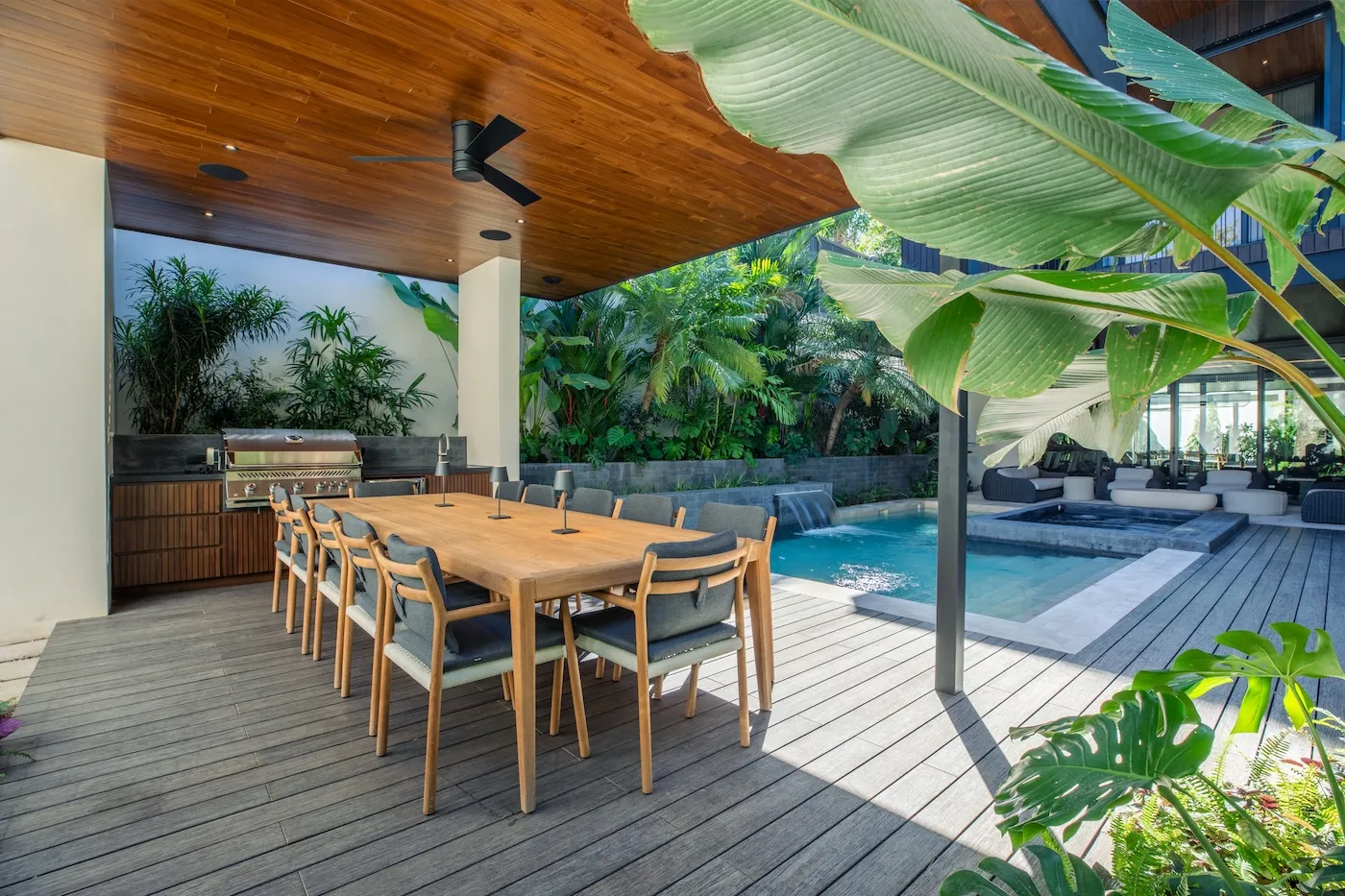 Rubio Azul villa outdoor dining and BBQ terrace, Nosara