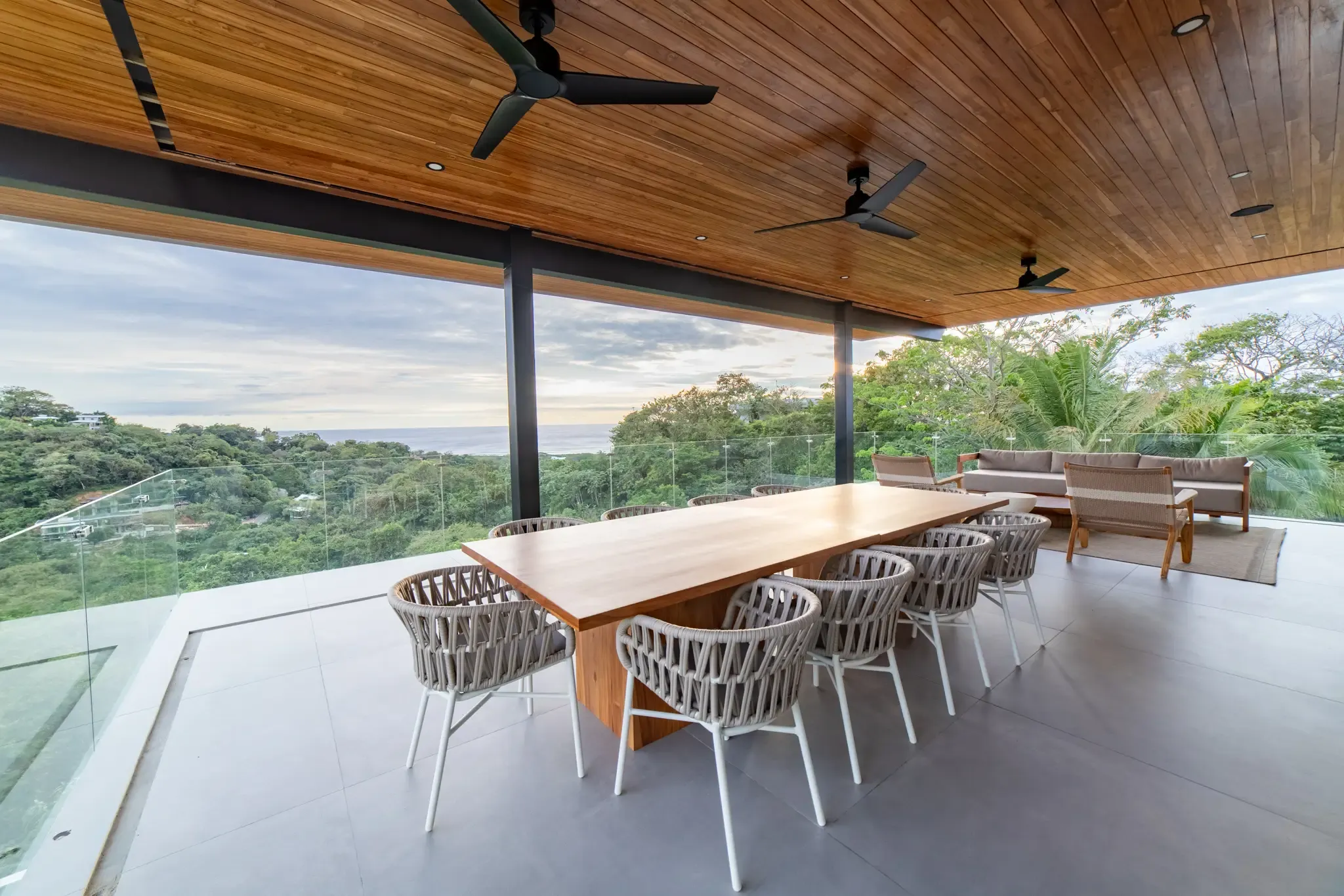 Casa Vivo villa outdoor dining terrace, Nosara luxury rental